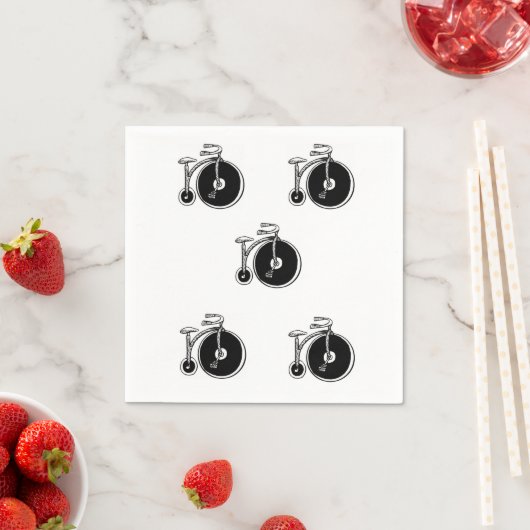 Papierbücher, Schwarzweißräder Vintag Serviette (Beispiel)