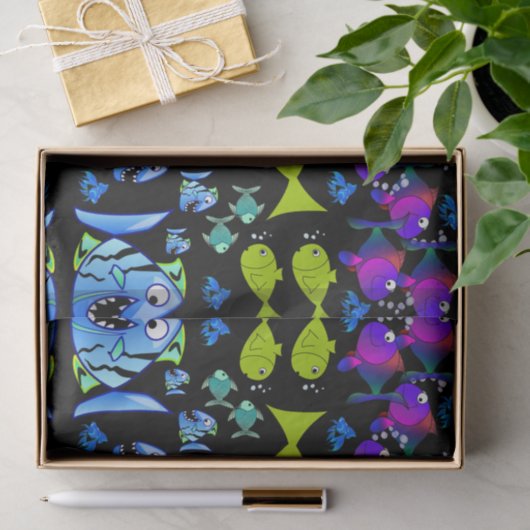 Papierfisch aus dekorativem Gewebe Seidenpapier (Geschenk)