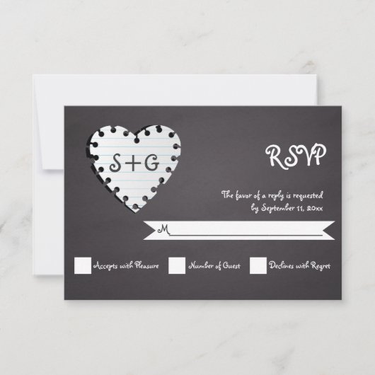 Papierherz auf Kalkboard & Monogramm Hochzeit RSVP (Vorderseite)