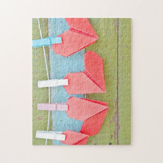 Papierherz, das an der Wäscheleine hängt Puzzle (Vertikal)