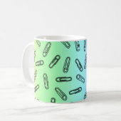 Papierklammern über Regenbogen Kaffeetasse (Vorderseite Links)