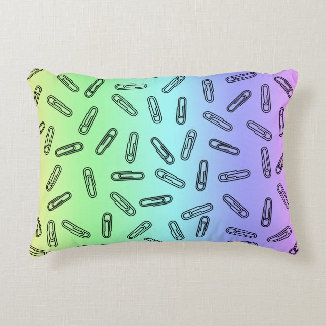 Papierklammern über Regenbogen Zierkissen (Vorderseite)