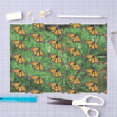 Papiermonarchie über Kiefernkiefer Seidenpapier (Handwerk)