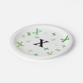 Papierplatte - durcheinandergebrachte Buchstaben Pappteller (Schrägansicht)