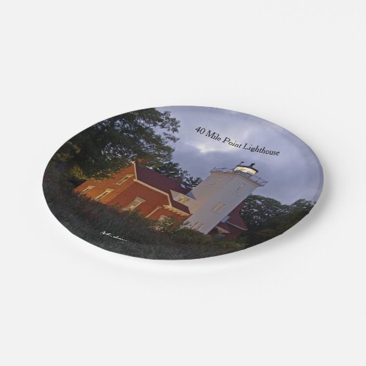 Papierplatte für 40 Mile Point Lighthouse Pappteller (Schrägansicht)