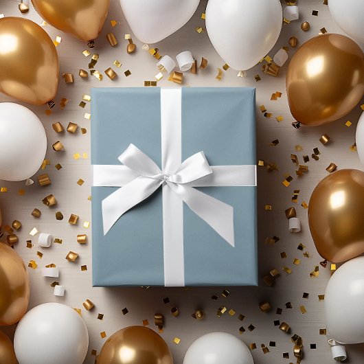 Papierrolle für graues Staubblauch Geschenkpapier