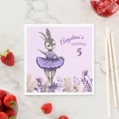 Papierserviette mit niedlichem Ballerina-Hasen. (Beispiel)