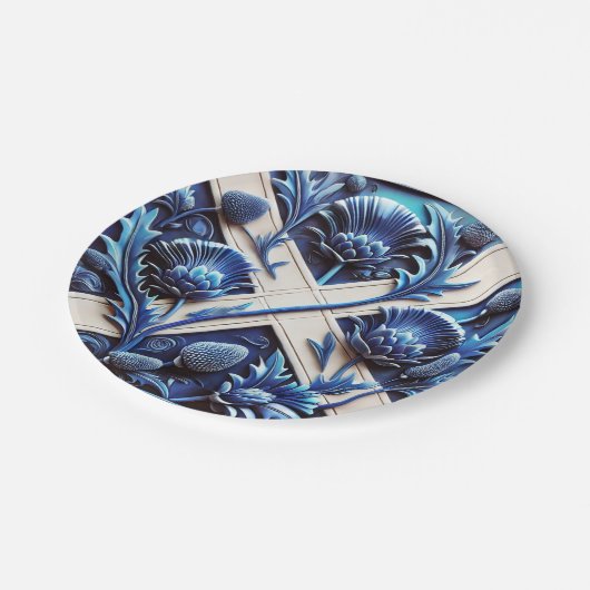 Papierteller mit schottischem Thistles Design (Schrägansicht)