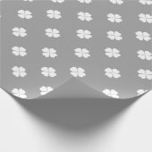 Papierumhüllung mit Clover Geschenkpapier (Ecke)