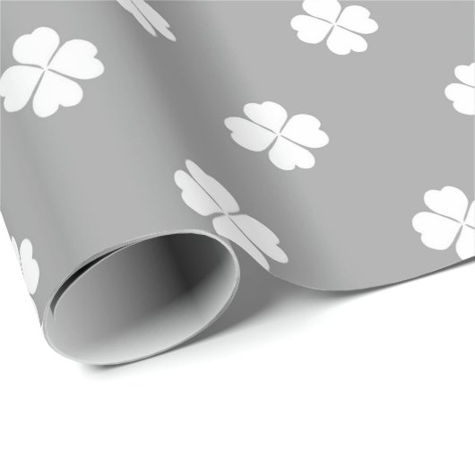 Papierumhüllung mit Clover Geschenkpapier (Rolleneckpunkt)
