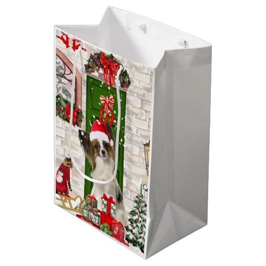 Papillon Dog Christmas Mittlere Geschenktüte (Vorderseite Schrägansicht)
