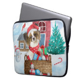 Papillon Dog im Schnee Weihnachtshundehaus Laptopschutzhülle (Vorderseite Links)