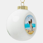 Papillon Dog on Beach Keramik Kugel-Ornament (Links)
