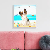 Papillon Dog on Beach Leinwanddruck (Insitu (Wohnzimmer))