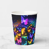 Pappbecher mi Schmetterlingsmotuv (Links)