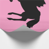 Papppapier für das schwarze Pferdchen mit kundensp Geschenkpapier (Ecke)