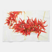 Paprikaschoten aus rotem, heißem Chili mit trocken Küchentuch (Horizontal)