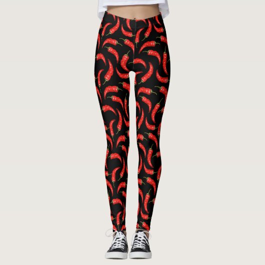 Paprikaschoten des Chilis auf schwarz Leggings (Vorderseite)