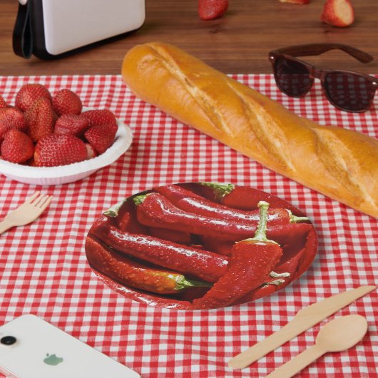 Paprikaschoten mit rotem Chili Pappteller (Picknick)