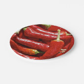 Paprikaschoten mit rotem Chili Pappteller (Schrägansicht)