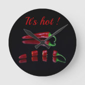 Paprikaschoten mit rotem Chili Runde Wanduhr (Vorderseite)