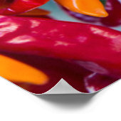 Paprikaschoten mit warmem Chili auf dem Markt für  Poster (Ecke)