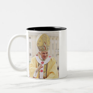 Papst Benedict XVI Zweifarbige Tasse