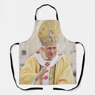 Papst Benedikt XVI. Schürze