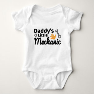 Papys kleiner mechanischer Babyanzug Baby Strampler