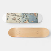 Par de Golondrinas Volando durante el Invierno Skateboard (Horizontal)