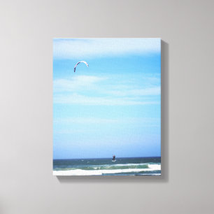 Para Surfer in der Luft über dem Strand Farbe 11x1 Leinwanddruck