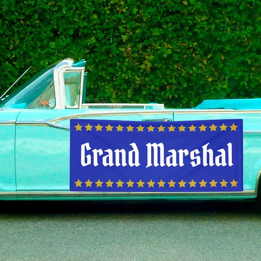 Parade Grand Marshal mit goldenen Sternen Banner