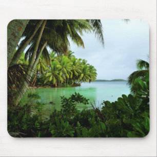 Paradies-Türkis-Wasser und Palmen Mousepad