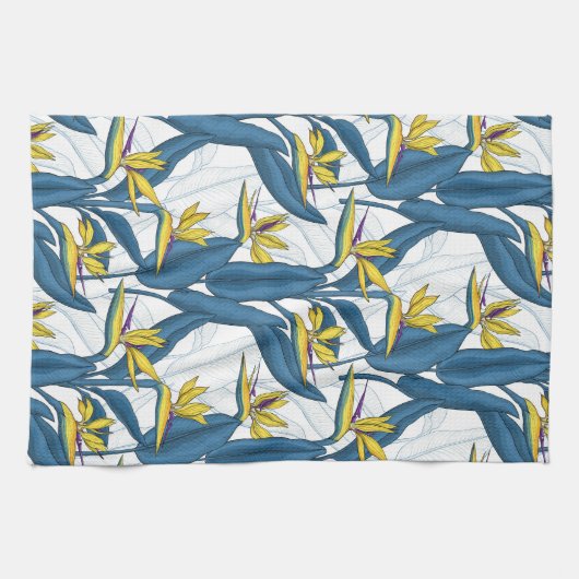 Paradiesvogel mit Blume auf weißem Küchentuch (Horizontal)