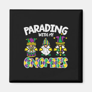 Parading mit meinen Gnomen Niedlich Mardi Gras Gno Magnet