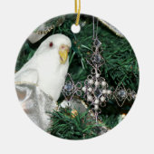 Paraket in einem Weihnachtsbaum Keramikornament (Vorne)