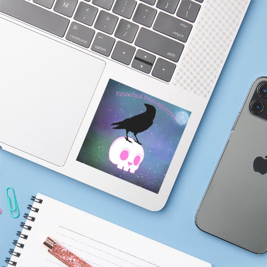 Paranormal Penny Sticker (Laptop mit iPhone)