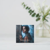 Paranormale Ermittlerin Die ängstliche Quadratische Visitenkarte (Stehend Vorderseite)