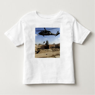 Parareskueman-Rappel aus einem HH-60 2 Kleinkind T-shirt