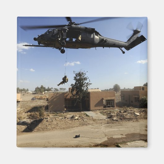 Parareskueman-Rappel aus einem HH-60 2 Magnet (Vorne)