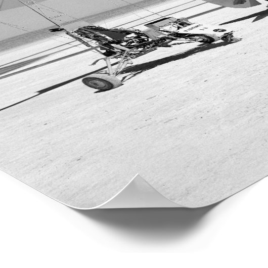 Paresev 1-A auf Lakebé mit Tow-Flugzeug Poster (Ecke)