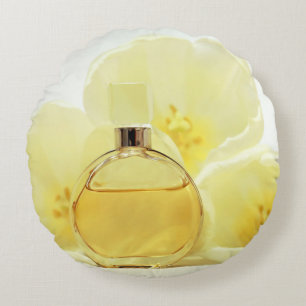 Parfüm & weiche gelbe Blumen Rundes Kissen