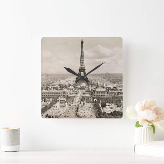 Paris: Eiffel Tower, 1900 Quadratische Wanduhr (Zuhause)