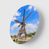 Paris, Eiffelturm und Seine, Frankreich. Runde Wanduhr (Winkel)