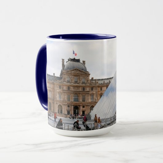 Paris. Frankreich. Louvre Tasse (Vorderseite Links)