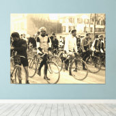 Paris-Roubaix Radrennen 1907 Farbredux Leinwanddruck (Insitu (Holzboden))