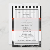 Paris Skyline BW Stripe Red Kiss PV Verlobung Einladung (Rückseite)