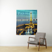 Paris unter einem türkisfarbenen Twilight Sky Wandteppich (Beispiel)