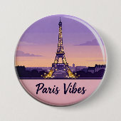 Paris Vibes Reise-Pin – Romantischer Eiffelturm Button (Vorderseite)