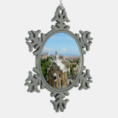 Park Guell in Barcelona Schneeflocken Zinn-Ornament (Links)